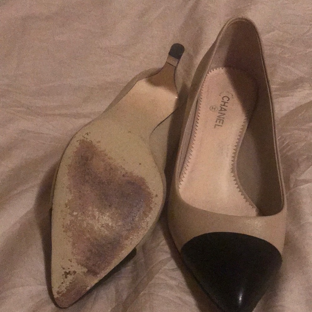 Shoes - Picture 4 of 5